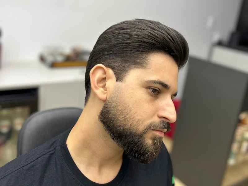 Experiência de corte premium com massagem